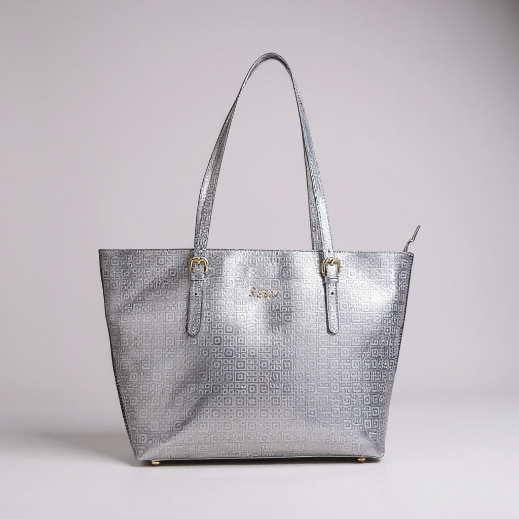 Signature Luxe Leather Tote